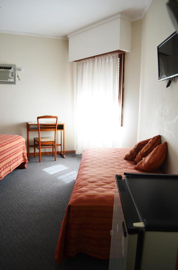 Hotel Huemul 헤네랄 로카 외부 사진