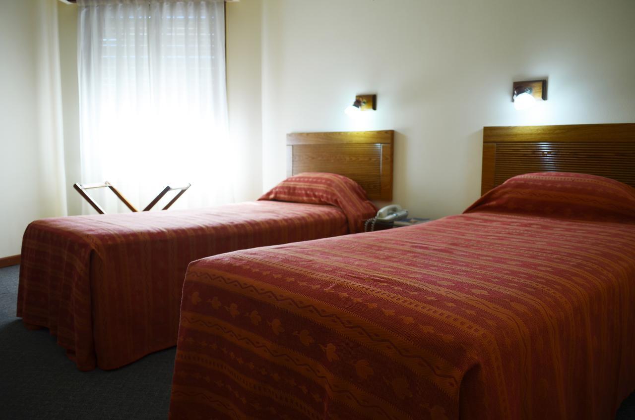 Hotel Huemul 헤네랄 로카 외부 사진