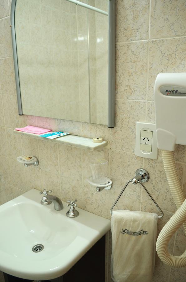 Hotel Huemul 헤네랄 로카 외부 사진